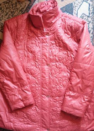 Жіноча куртка