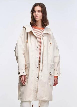 Крутий пудровий дощовик куртка levi’s оверсайз