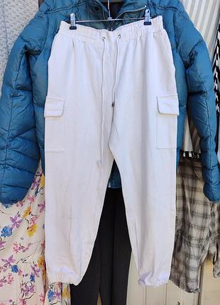 Спортивні штани з карманами