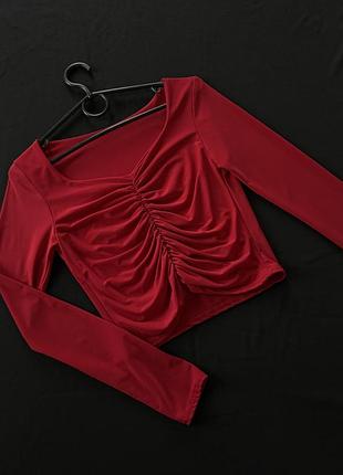 Блуза червоного кольору, б/у у хорошому стані