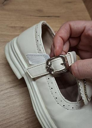 Туфельки для девочки лаковые 30 размер 4