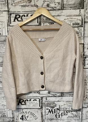 Укорочений жіночий кардиган