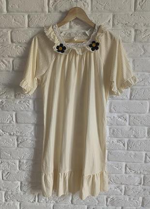 Вінтажна нічна сорочка