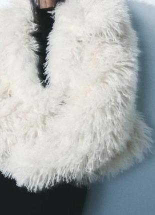 Шубка  жіноча бєжєва штучна zara