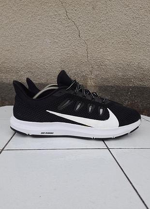 Мужские кроссовки для бега nike quest 2
размер 47.5 длина стельки 30 см
состояние хорошее