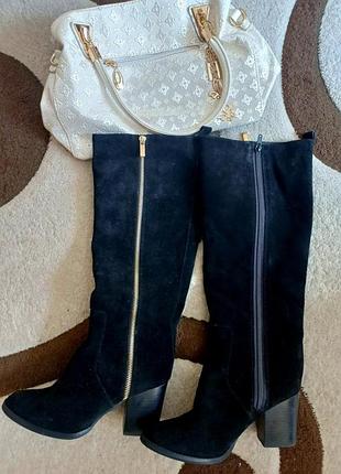 Новые стильные сапожки из натуральной замши
