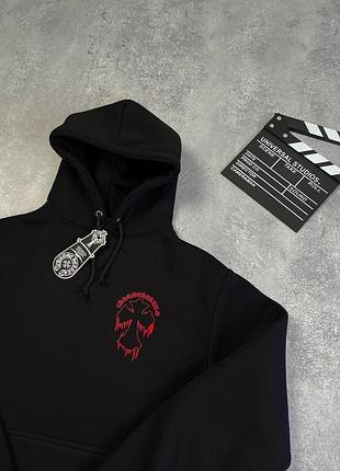 Чорне худі з капішоном і малюнком