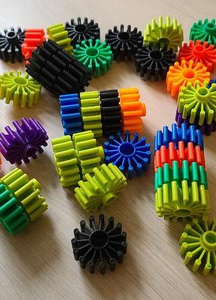 Конструктор детский. состояние идеально