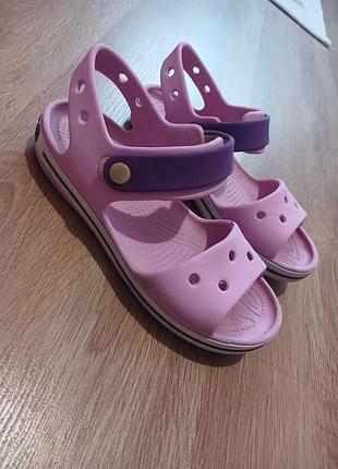 Сандалии, босоножки