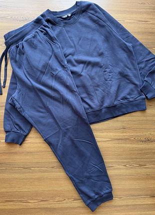 Костюм жіночий спортивний утеплений