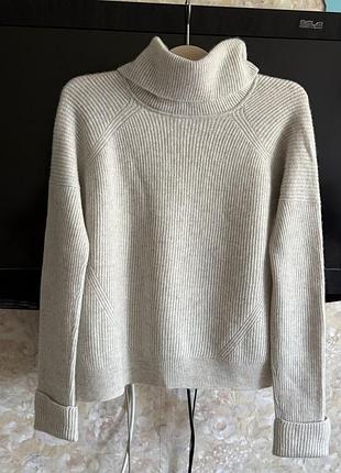 Кашемировый объемный свитер с горлом