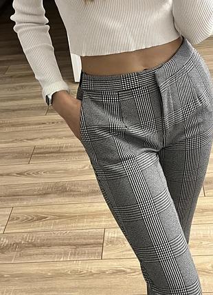 Брюки від zara