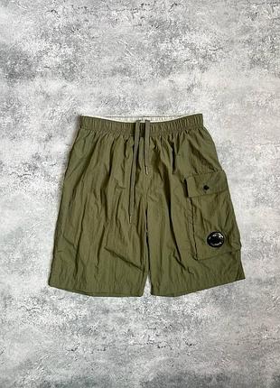 Нейлонові шорти c.p. company хакі