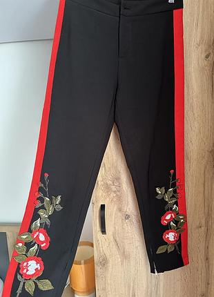 Штани укорочені