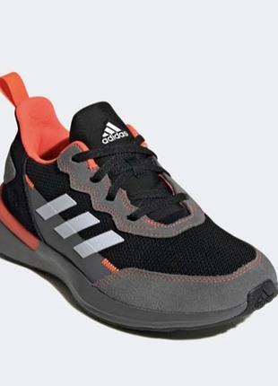 Adidas оригинал кроссовки с элементами замши стильные осенние кроссовки кросiвки p.36