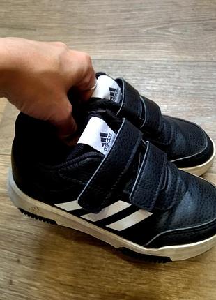 Кроссовки adidas, стелька 17,5см