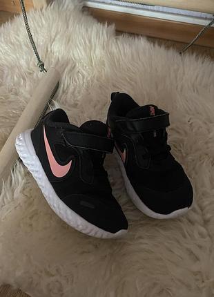 Кросівки nike 4