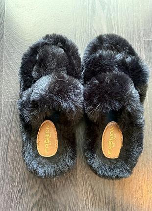 Чорні пухнасті тапочки fashion hui lang, розмір 39