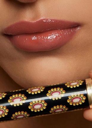 Помада-блеск gucci glow & care shine lipstick rouge de beauté brillant 217 valeria rose