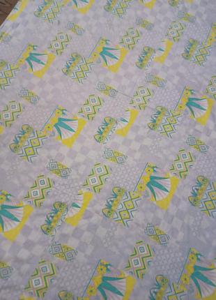 Полуодеяло голубого цвета с рисунком