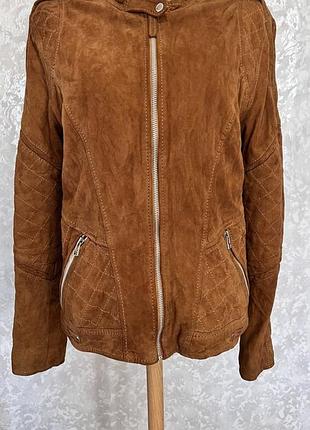 Замшева куртка