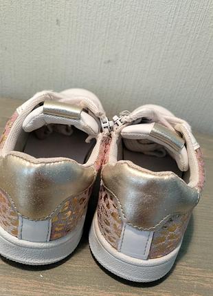 Кроссовки детские 3