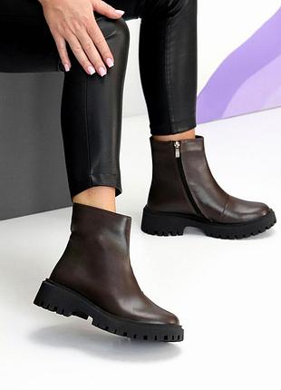 Классические женские демисезонные ботинки