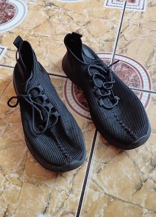 Кроссовки сеточка 26 см.