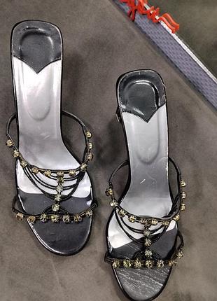 Босоніжки для попелюшки