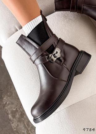 Распродажа натуральные кожаные демисезонные ботинки цвета шоколад