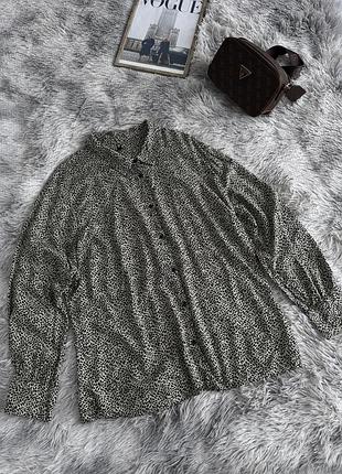 Гарна натуральна сорочка hema