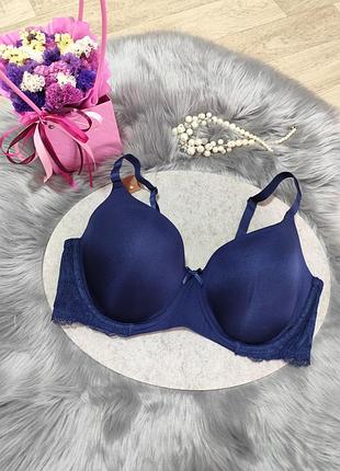 Бюстгальтер фірмовий глибока чаша