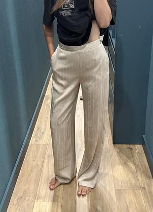 Штаны сатинові zara xs бежеві у смужку