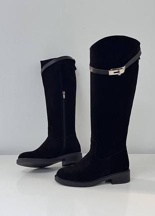 Натуральные премиальные демисезонные черные жеокейские сапоги из итальянской замши