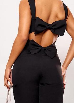 Комбинезон с открытой спиной