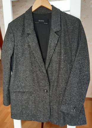 Серый жакет zara basic collection.