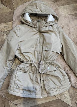 Курточка .