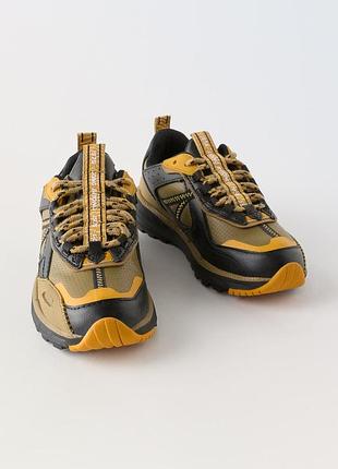 Стильные горчичные кроссовки zara класса premium