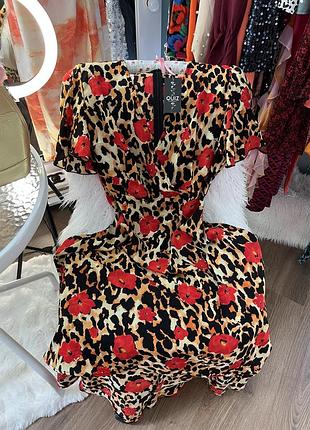 Шикарна сукня👄 🏷️quiz розмір—м стан—в ідеалі!