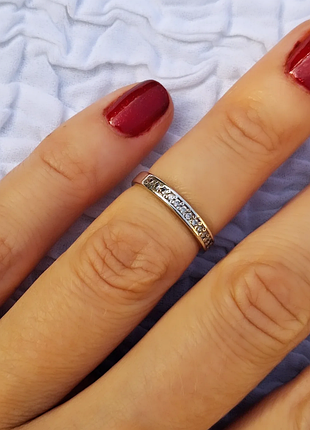 Новое серебряное кольцо " дорожка с фионитами"