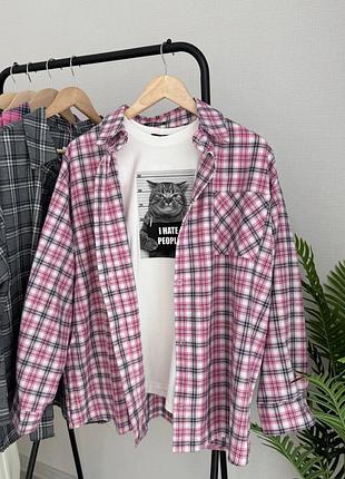 Трендовая женская рубашка в клетку