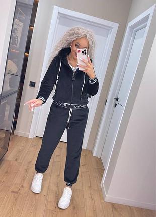 Костюм женский спортивный прогулочный велюровый черный 42-52 гг