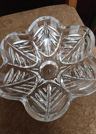 Салатник хрустальный в идеальном состоянии