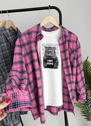 Трендовая женская рубашка в клетку