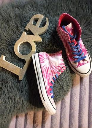 Конверсы женские