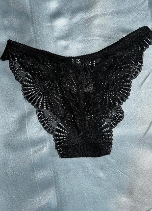 Кружевные трусы