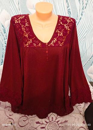 Нарядная женская блузка большого размера с кружевом