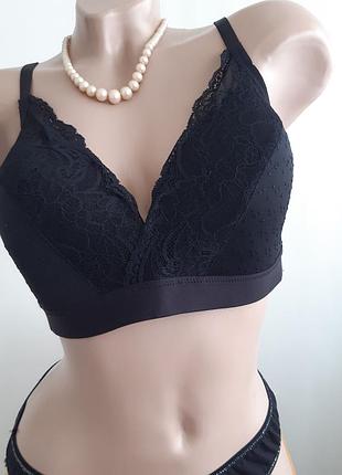 Бюстгальтер з поролоновими чашками без кісточок 90d