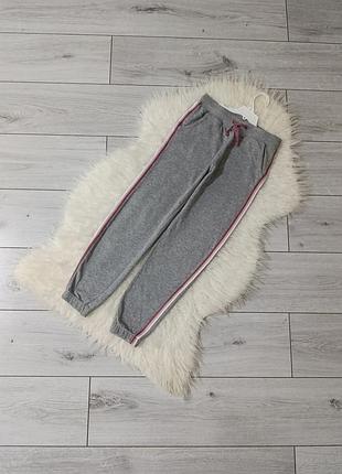 Спортивные штаны на 9-10 лет 140 см