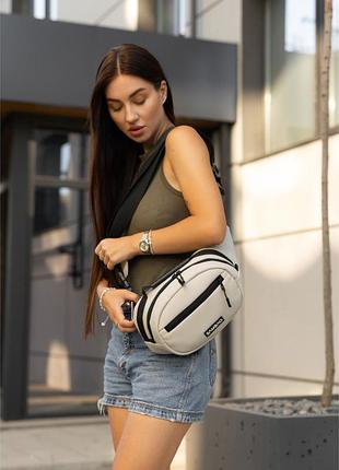 Сумка через плече жіноча бананка sambag flex сіра